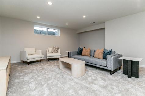 8750 Yeager Lane NE Cedar Rapids IA 52402