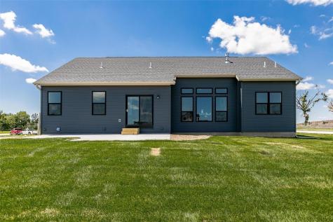 8750 Yeager Lane NE Cedar Rapids IA 52402