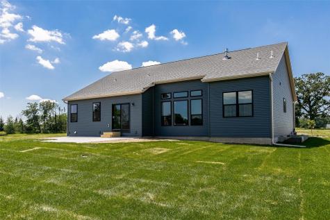 8750 Yeager Lane NE Cedar Rapids IA 52402