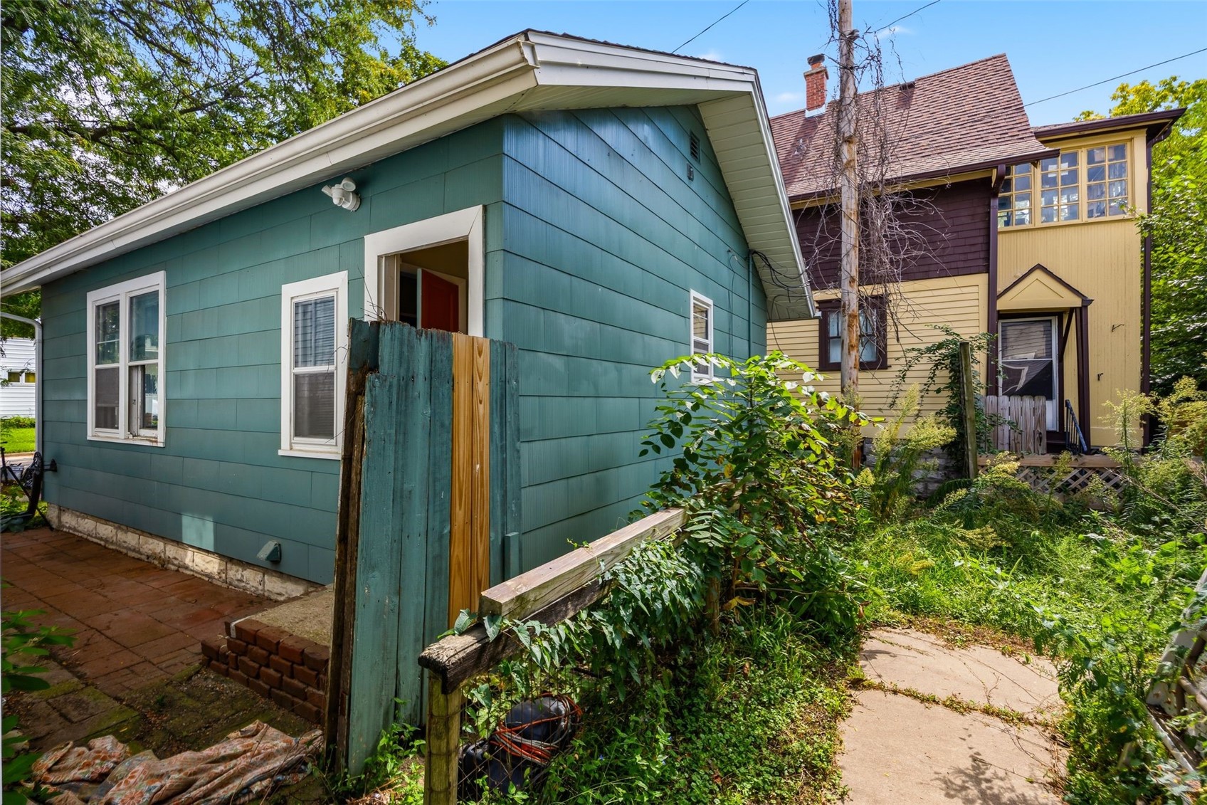 223 17th Street Cedar Rapids IA 52402