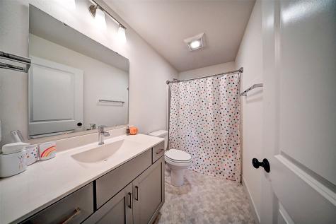 8809 Middlebury Court NE Cedar Rapids IA 52404