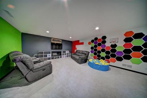 8809 Middlebury Court NE Cedar Rapids IA 52404