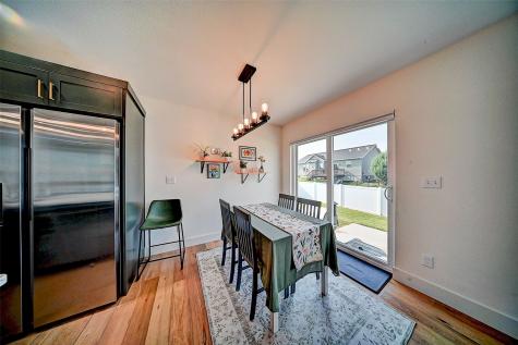 8809 Middlebury Court NE Cedar Rapids IA 52404