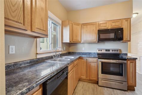 1720 Bever Avenue SE Cedar Rapids IA 52403