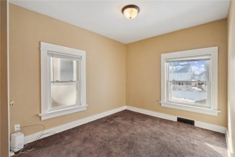1720 Bever Avenue SE Cedar Rapids IA 52403