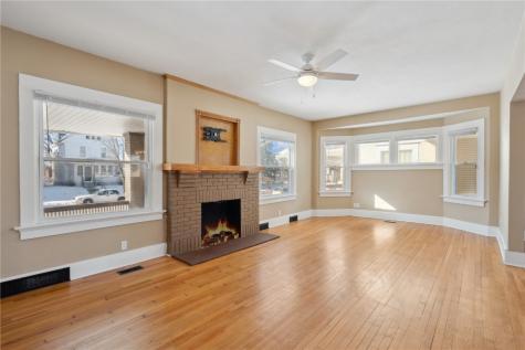 1720 Bever Avenue SE Cedar Rapids IA 52403