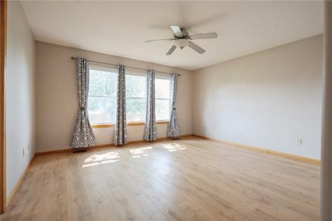 602 Grace Avenue Urbana IA 52345