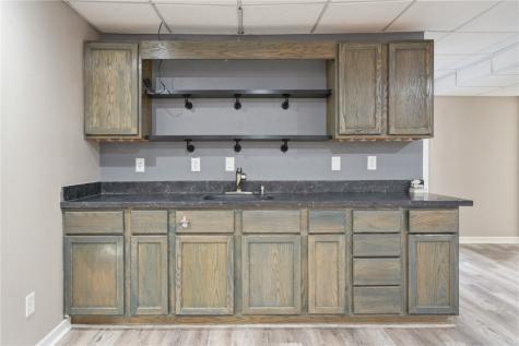 602 Grace Avenue Urbana IA 52345