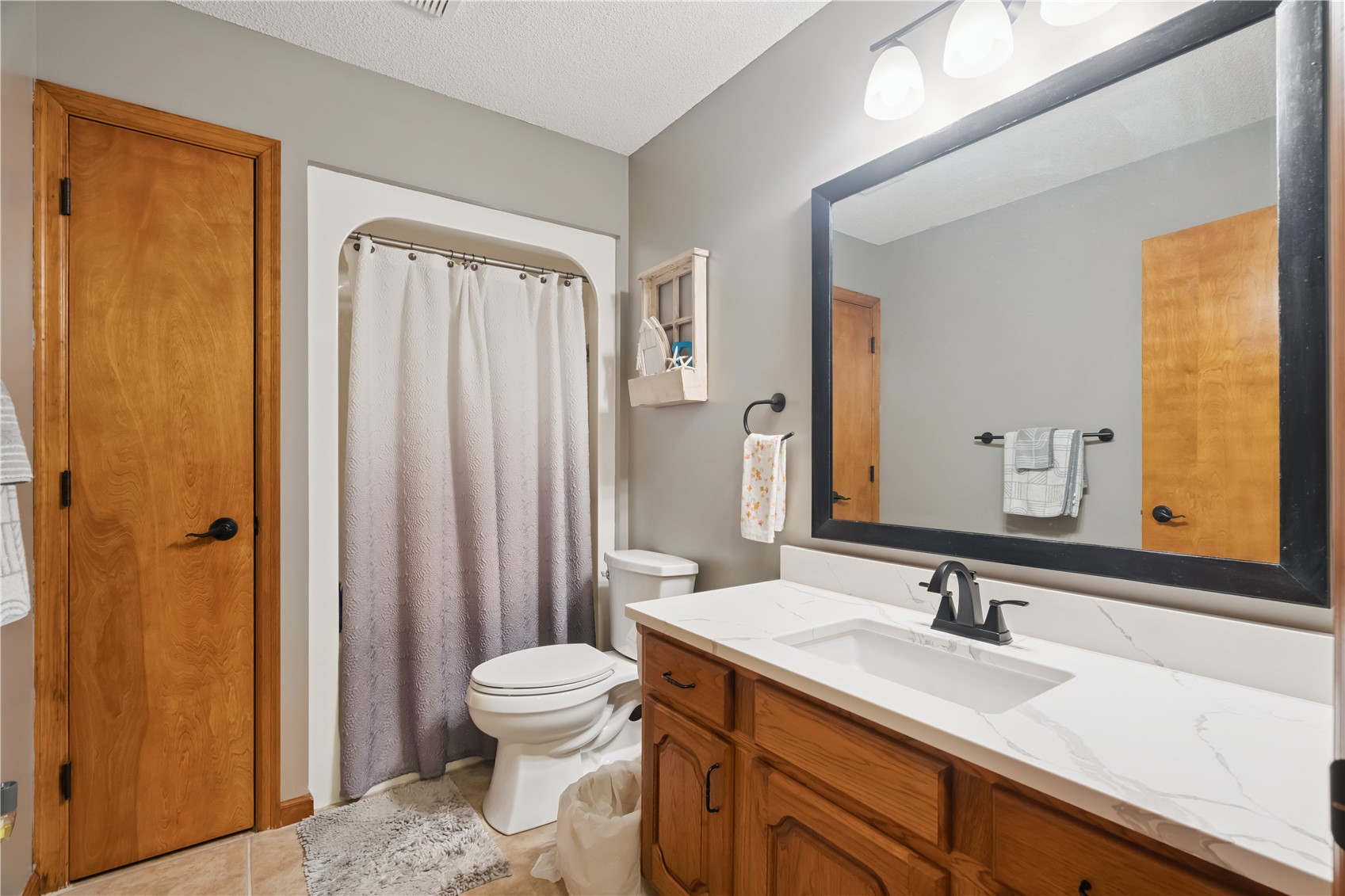 3885 Mohler Road Center Point IA 52213