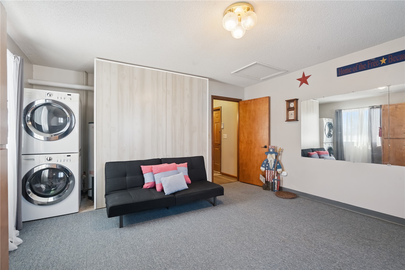 3885 Mohler Road Center Point IA 52213