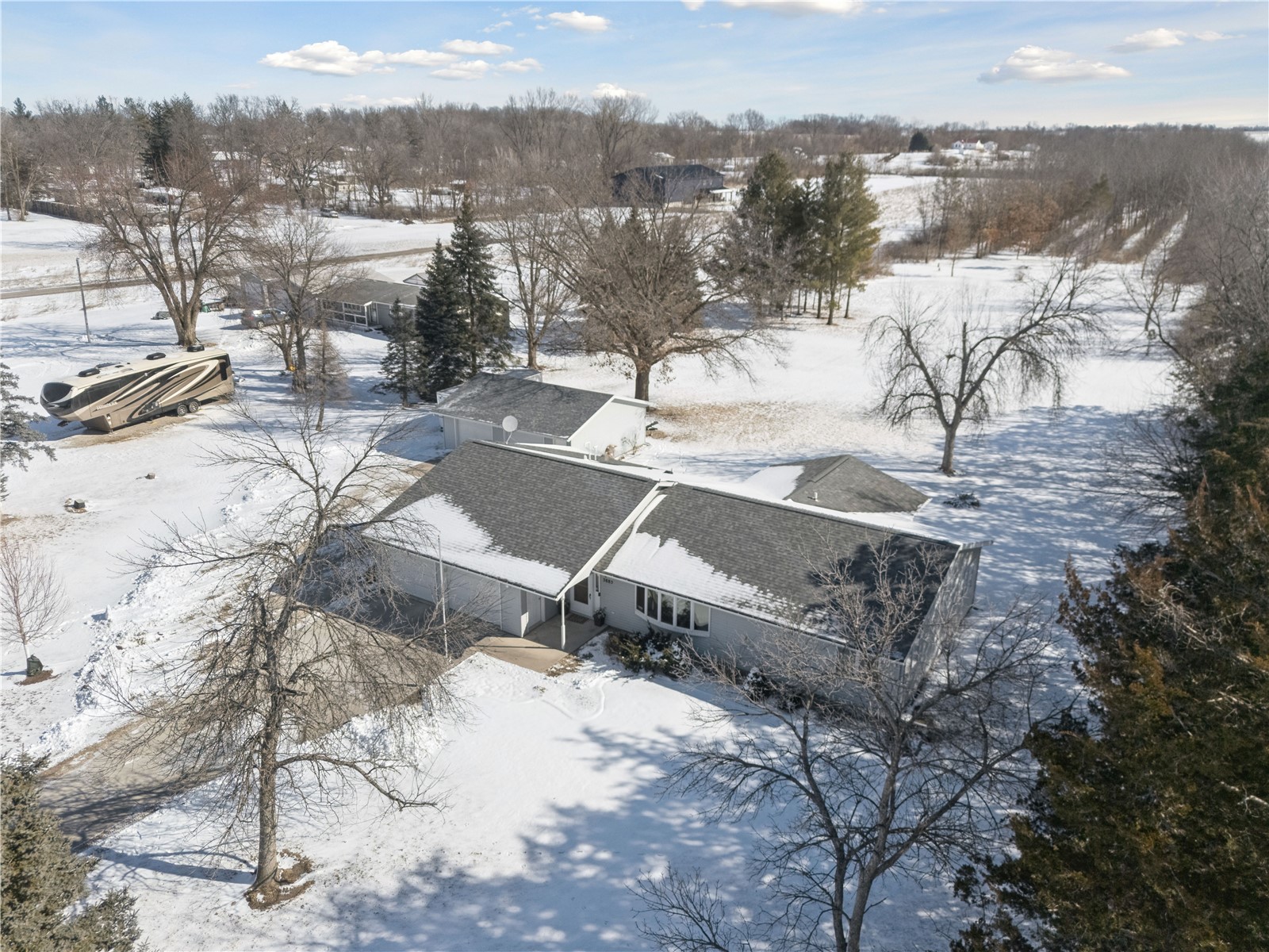 3885 Mohler Road Center Point IA 52213