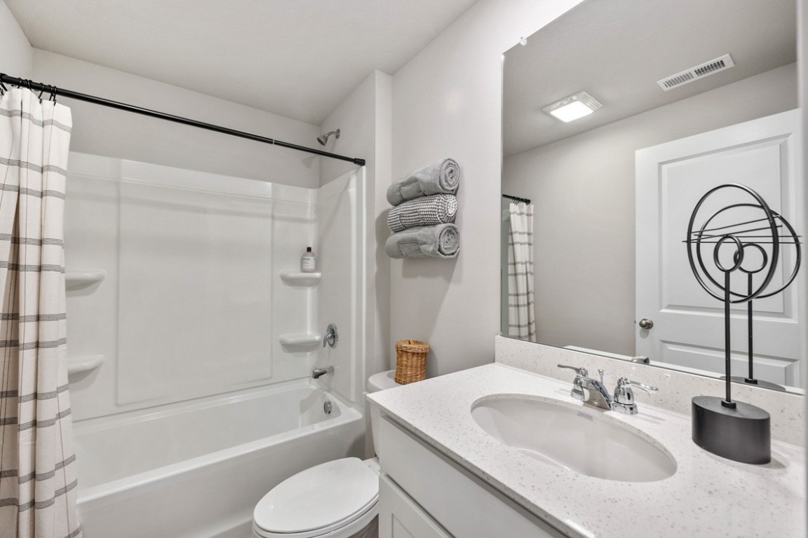 620 Ella Avenue Tiffin IA 52340