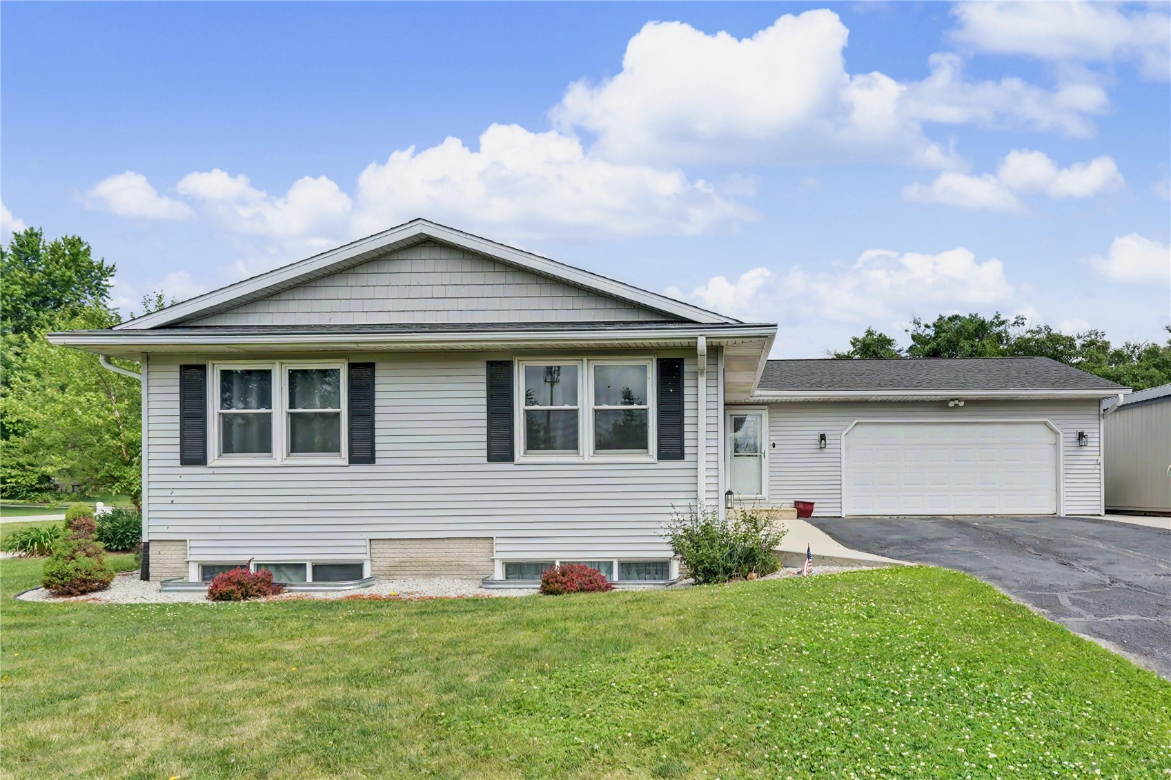 966 Eastview Avenue Marion IA 52302