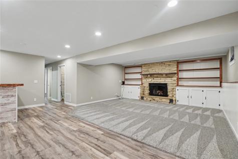 966 Eastview Avenue Marion IA 52302
