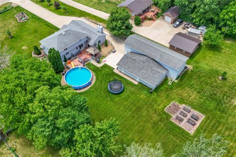 150 W Cemetery Road Fairfax IA 52228