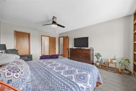 150 W Cemetery Road Fairfax IA 52228