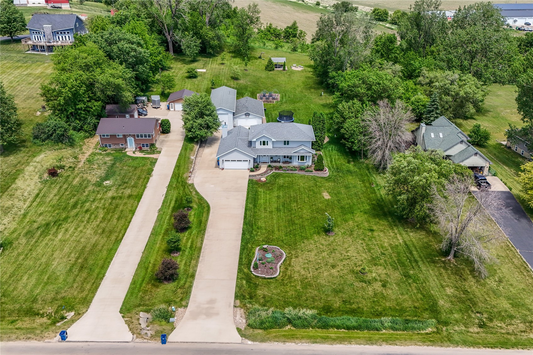 150 W Cemetery Road Fairfax IA 52228