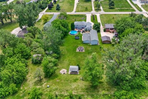 150 W Cemetery Road Fairfax IA 52228