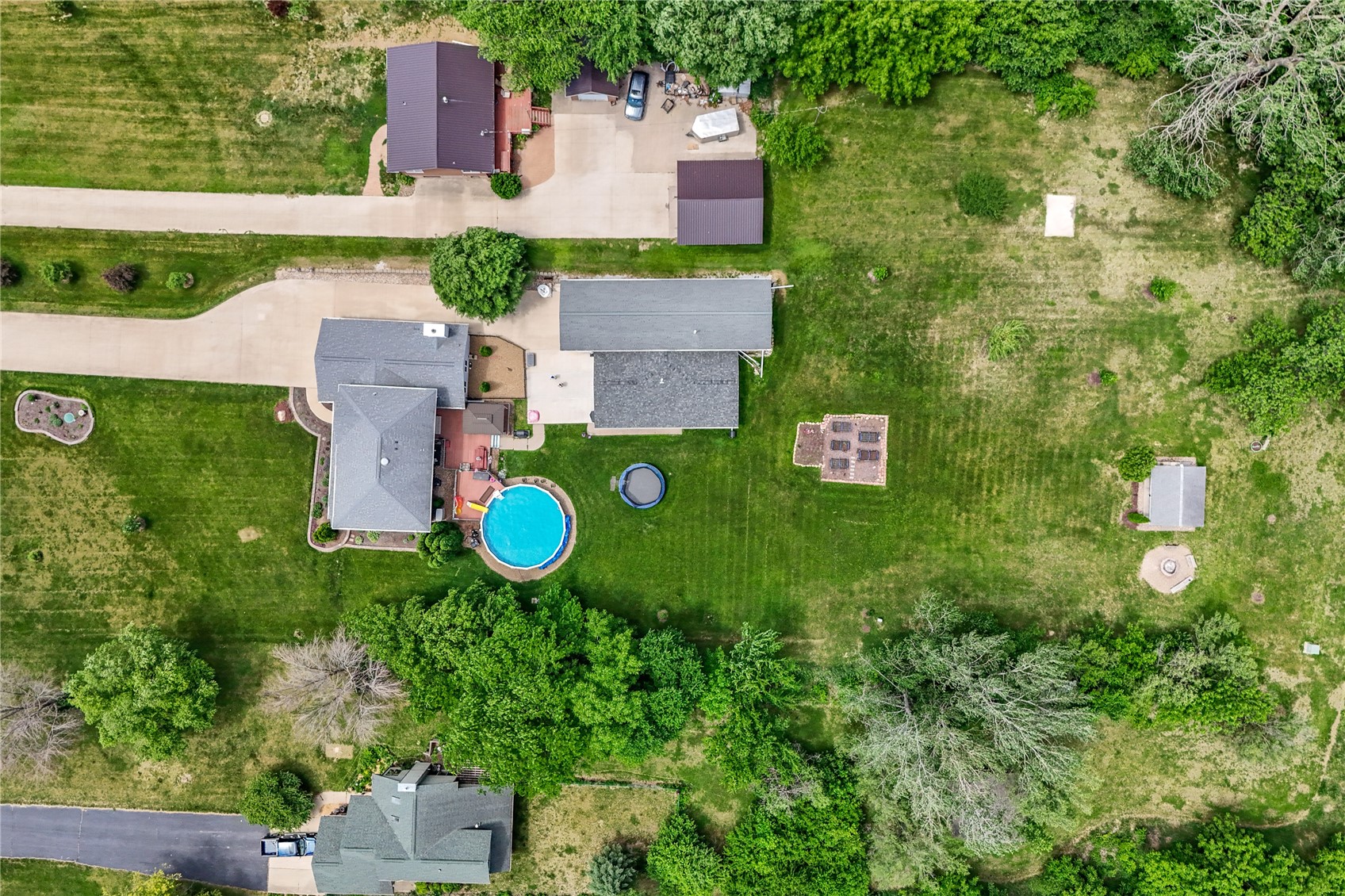 150 W Cemetery Road Fairfax IA 52228
