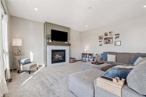 6903 Underwood Avenue SW Cedar Rapids IA 52404