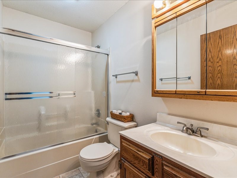 4625 Westchester Drive NE #D Cedar Rapids IA 52402