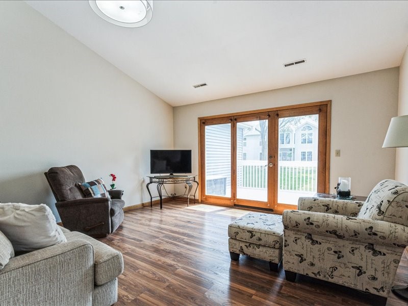 4625 Westchester Drive NE #D Cedar Rapids IA 52402
