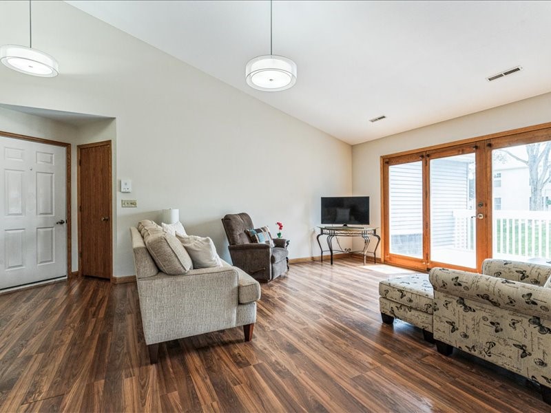 4625 Westchester Drive NE #D Cedar Rapids IA 52402