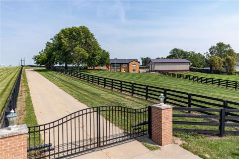 5901 Williams Boulevard SW Cedar Rapids IA 52404