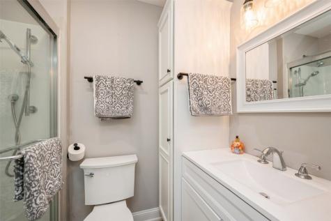 360 30th Street Cedar Rapids IA 52403