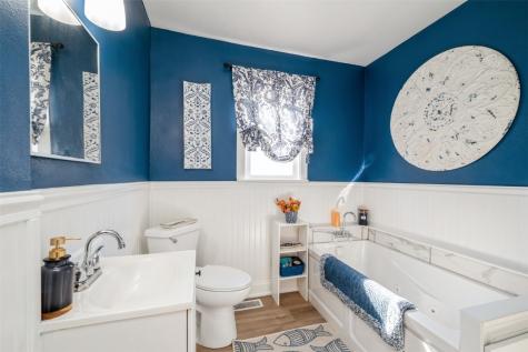 360 30th Street Cedar Rapids IA 52403