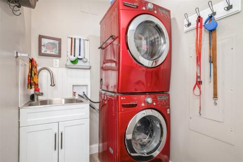 360 30th Street Cedar Rapids IA 52403