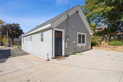 360 30th Street Cedar Rapids IA 52403