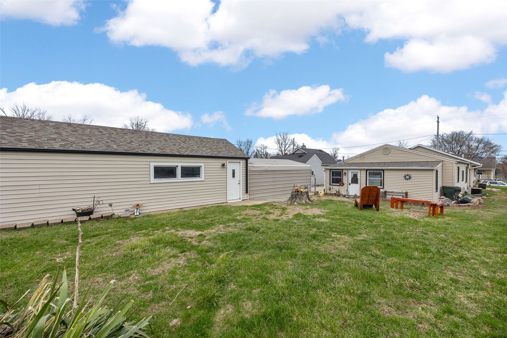 2426 Fruitland Boulevard SW Cedar Rapids IA 52404