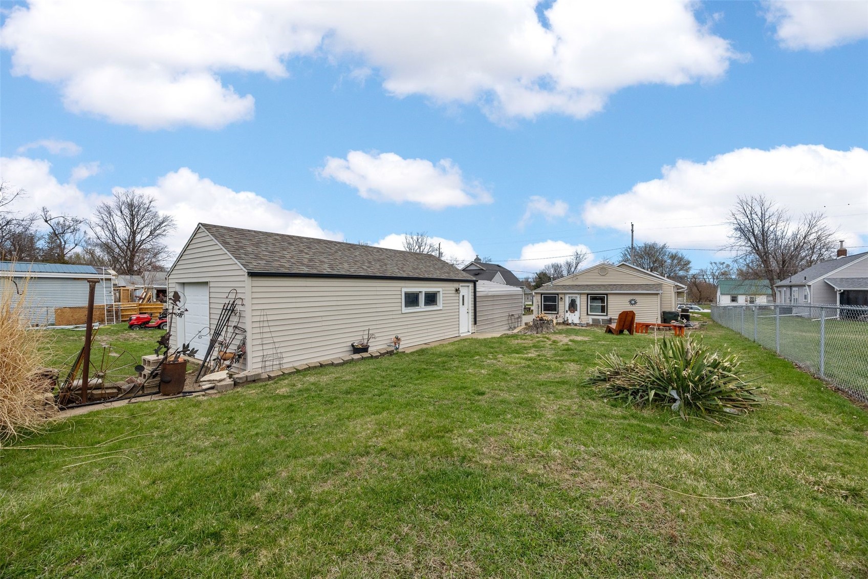 2426 Fruitland Boulevard SW Cedar Rapids IA 52404