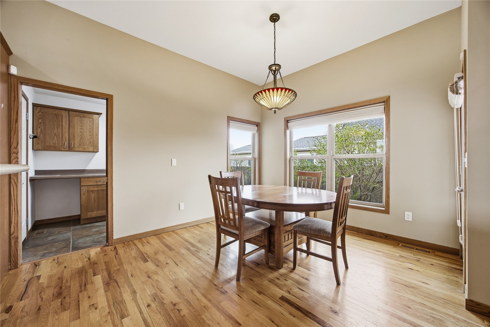 4127 Forest View NE Cedar Rapids IA 52411