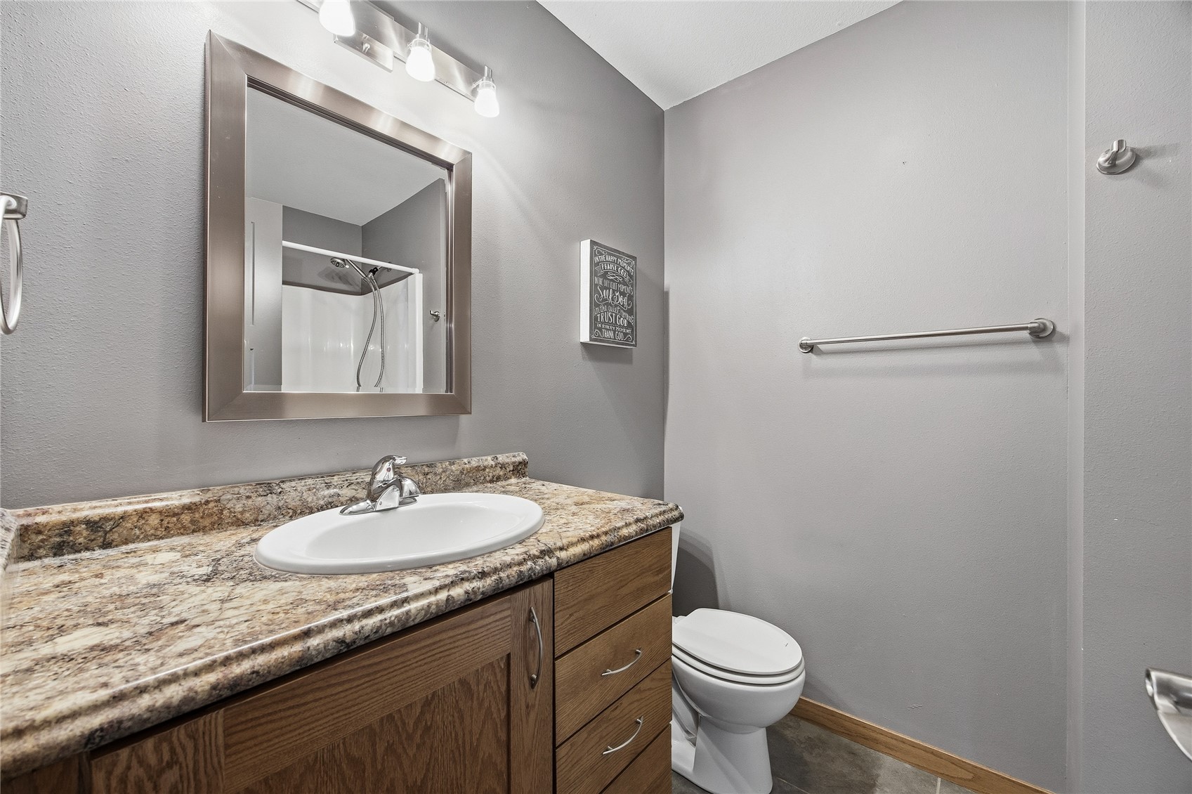 4127 Forest View NE Cedar Rapids IA 52411