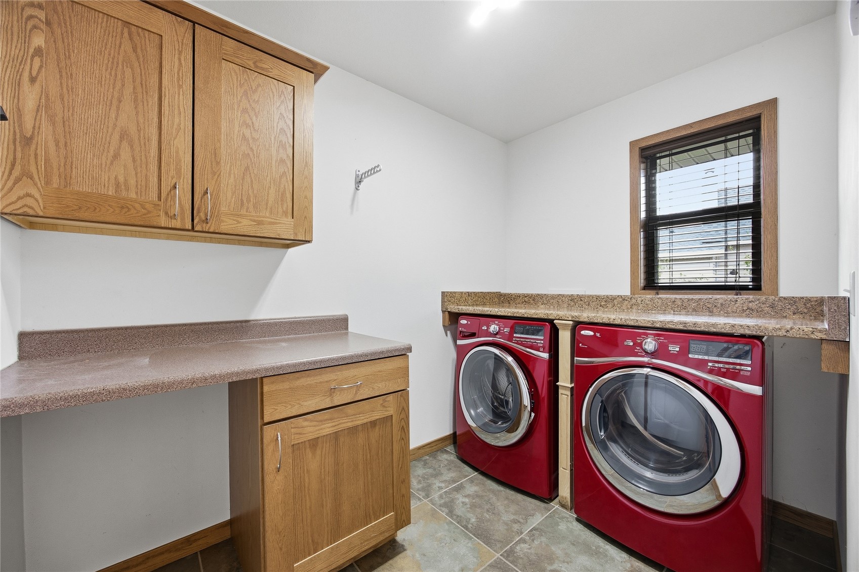 4127 Forest View NE Cedar Rapids IA 52411