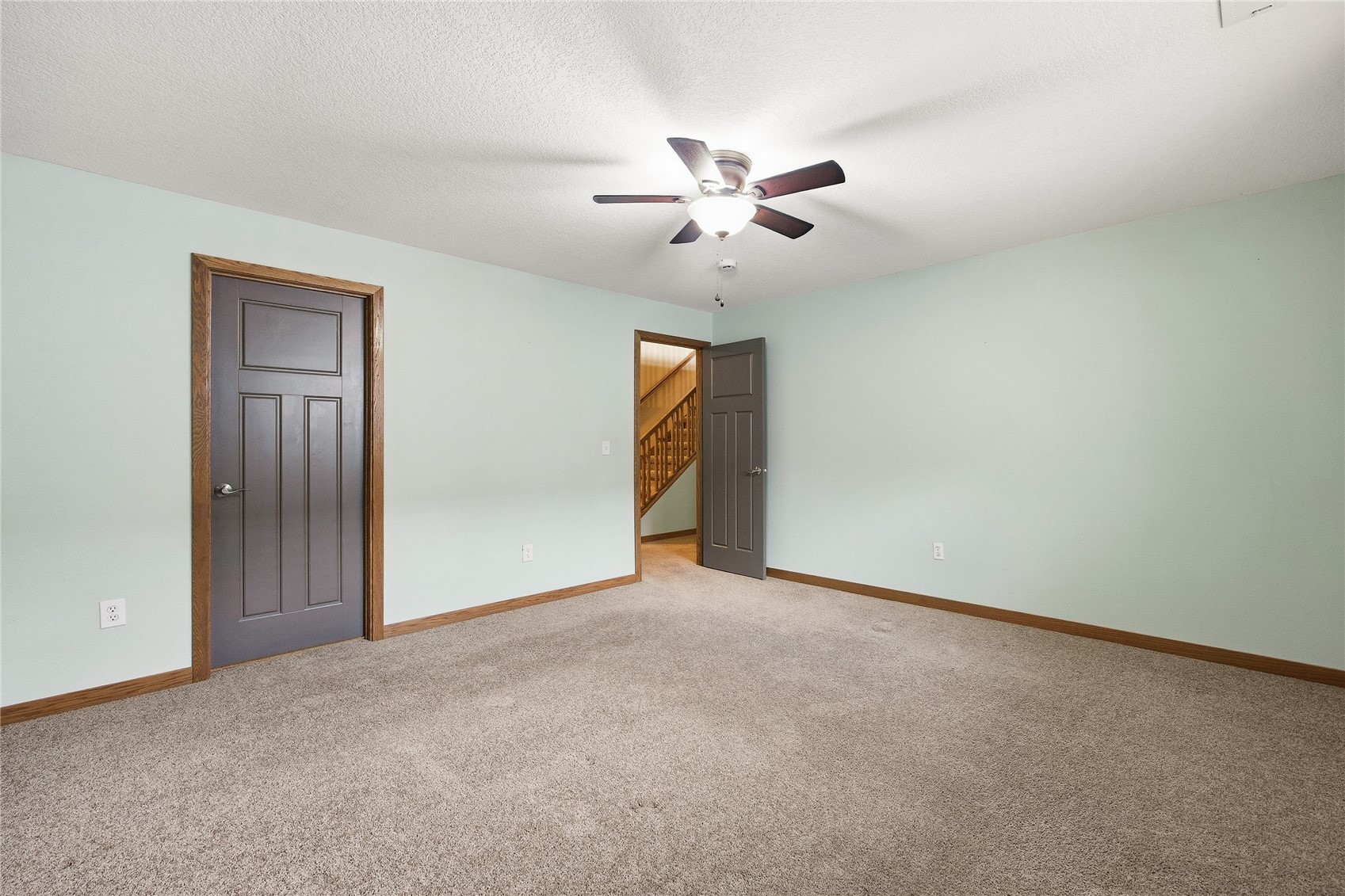 4127 Forest View NE Cedar Rapids IA 52411