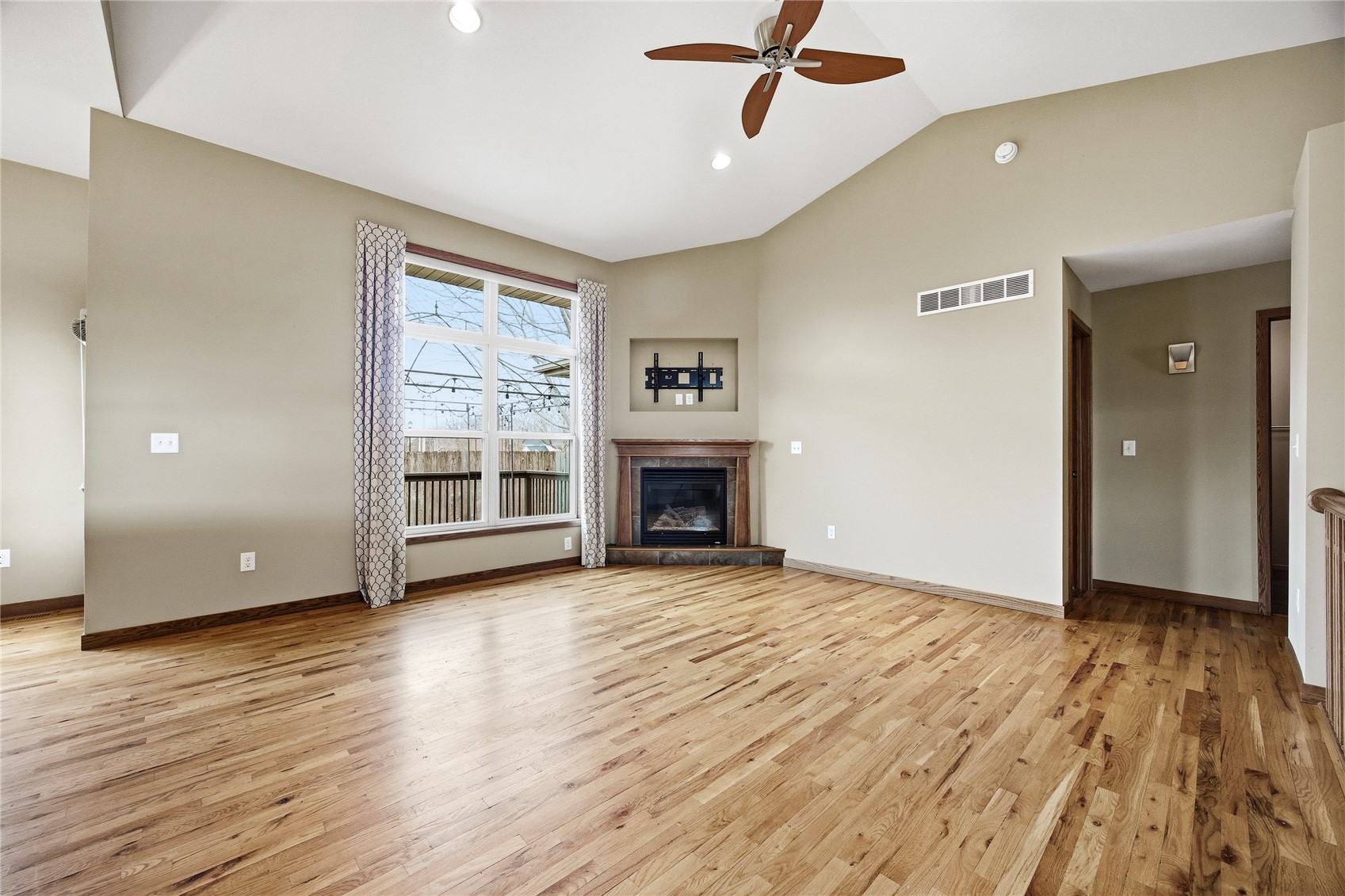 4127 Forest View NE Cedar Rapids IA 52411