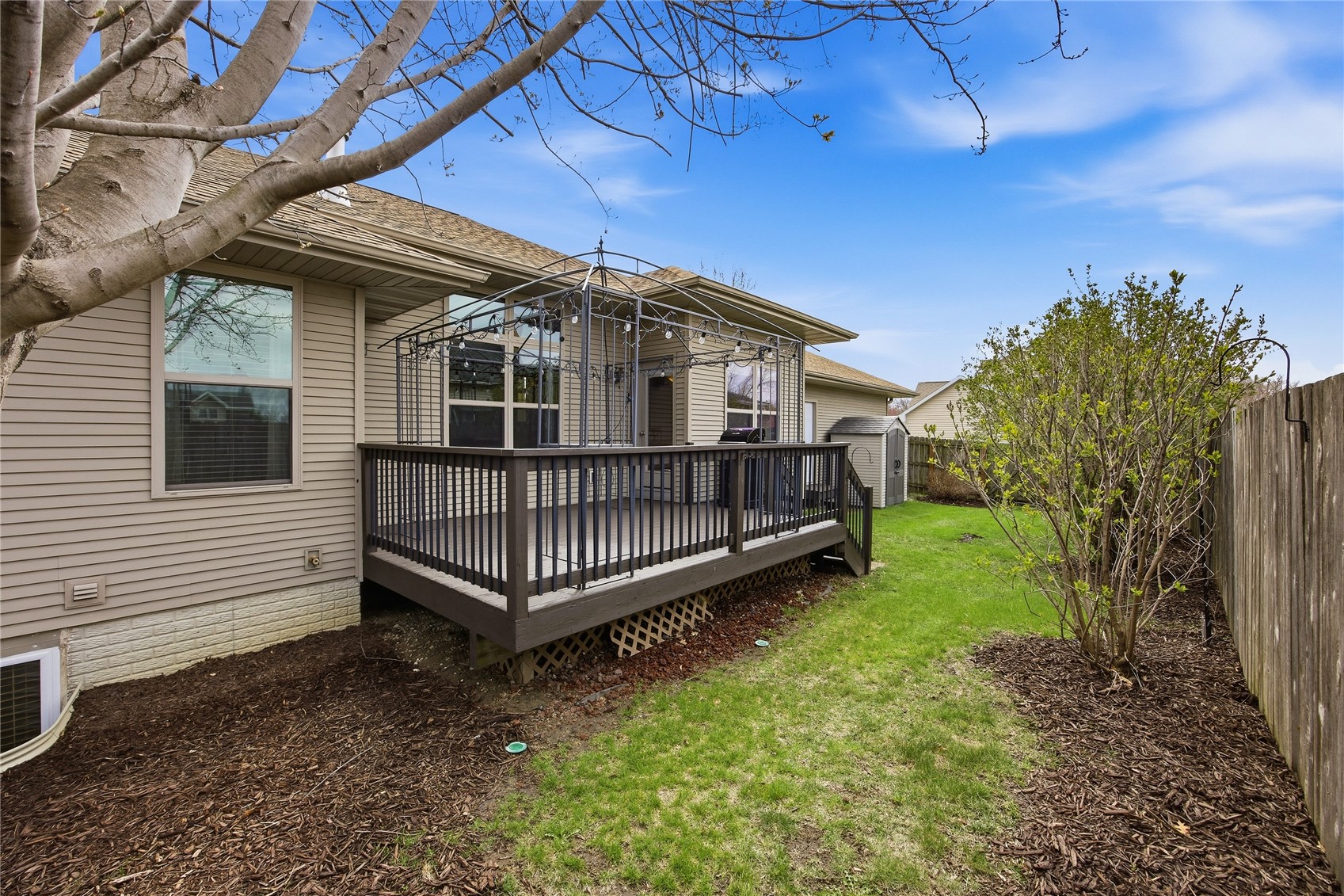 4127 Forest View NE Cedar Rapids IA 52411