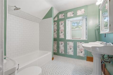1116 A Avenue NW Cedar Rapids IA 52405