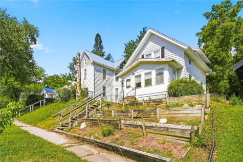 1116 A Avenue NW Cedar Rapids IA 52405