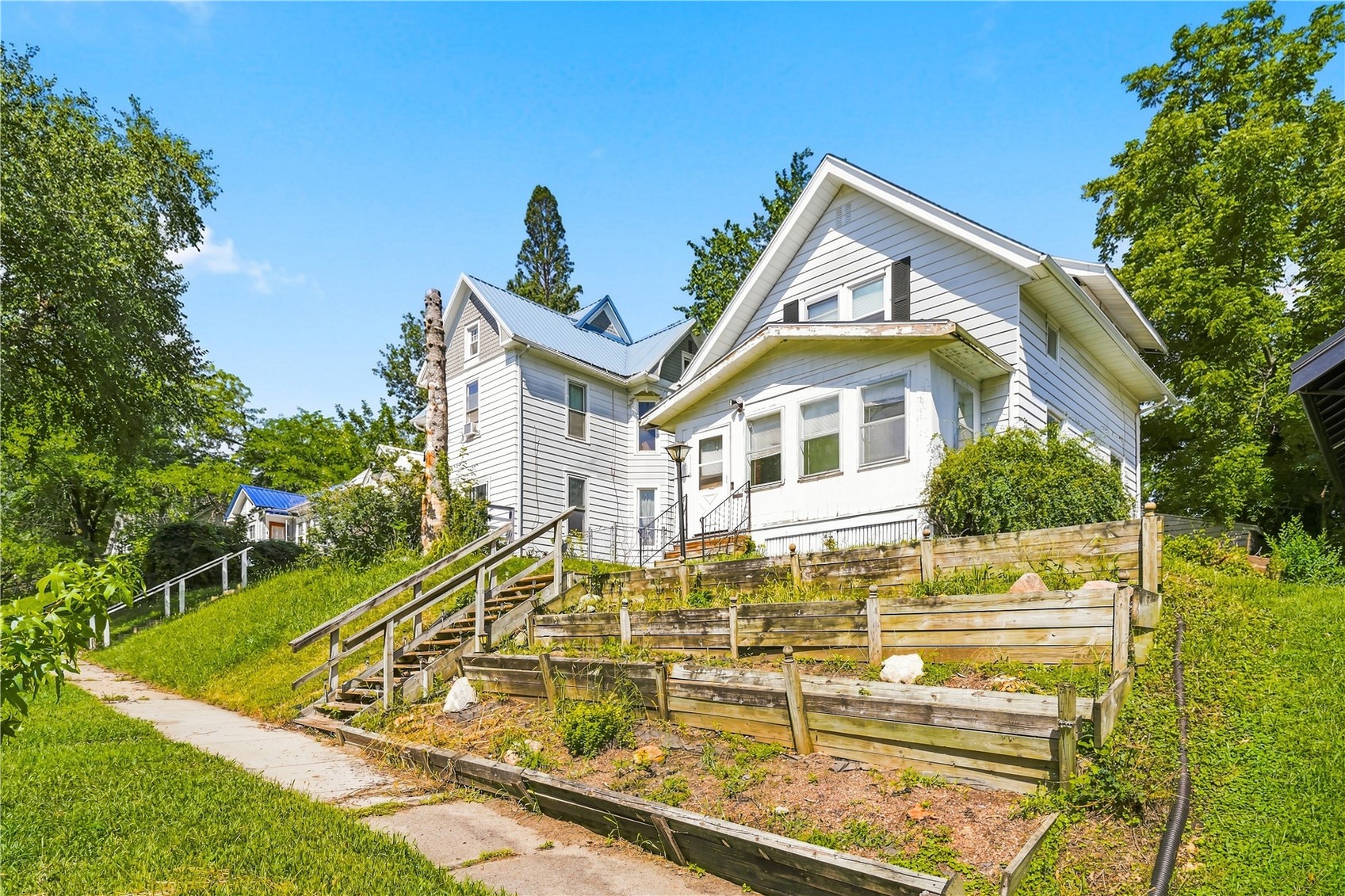 1116 A Avenue NW Cedar Rapids IA 52405