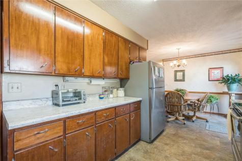 148 33rd Avenue SW Cedar Rapids IA 52404