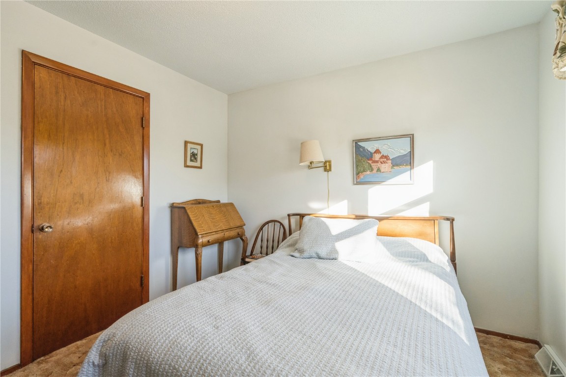 148 33rd Avenue SW Cedar Rapids IA 52404