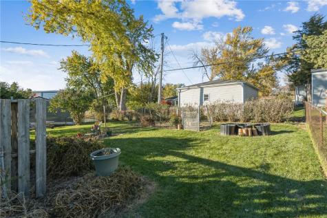 148 33rd Avenue SW Cedar Rapids IA 52404