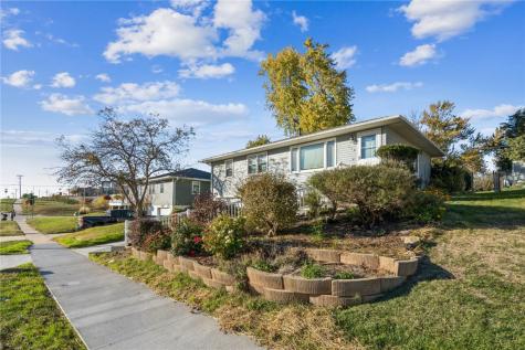 148 33rd Avenue SW Cedar Rapids IA 52404