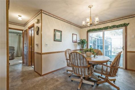 148 33rd Avenue SW Cedar Rapids IA 52404