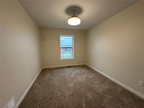 4595 Meadow Creek Drive Palo IA 52324
