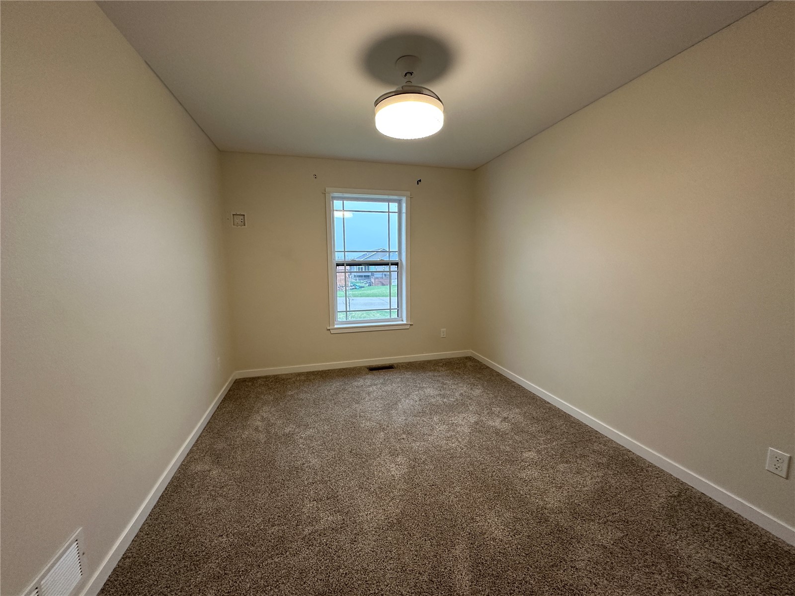4595 Meadow Creek Drive Palo IA 52324